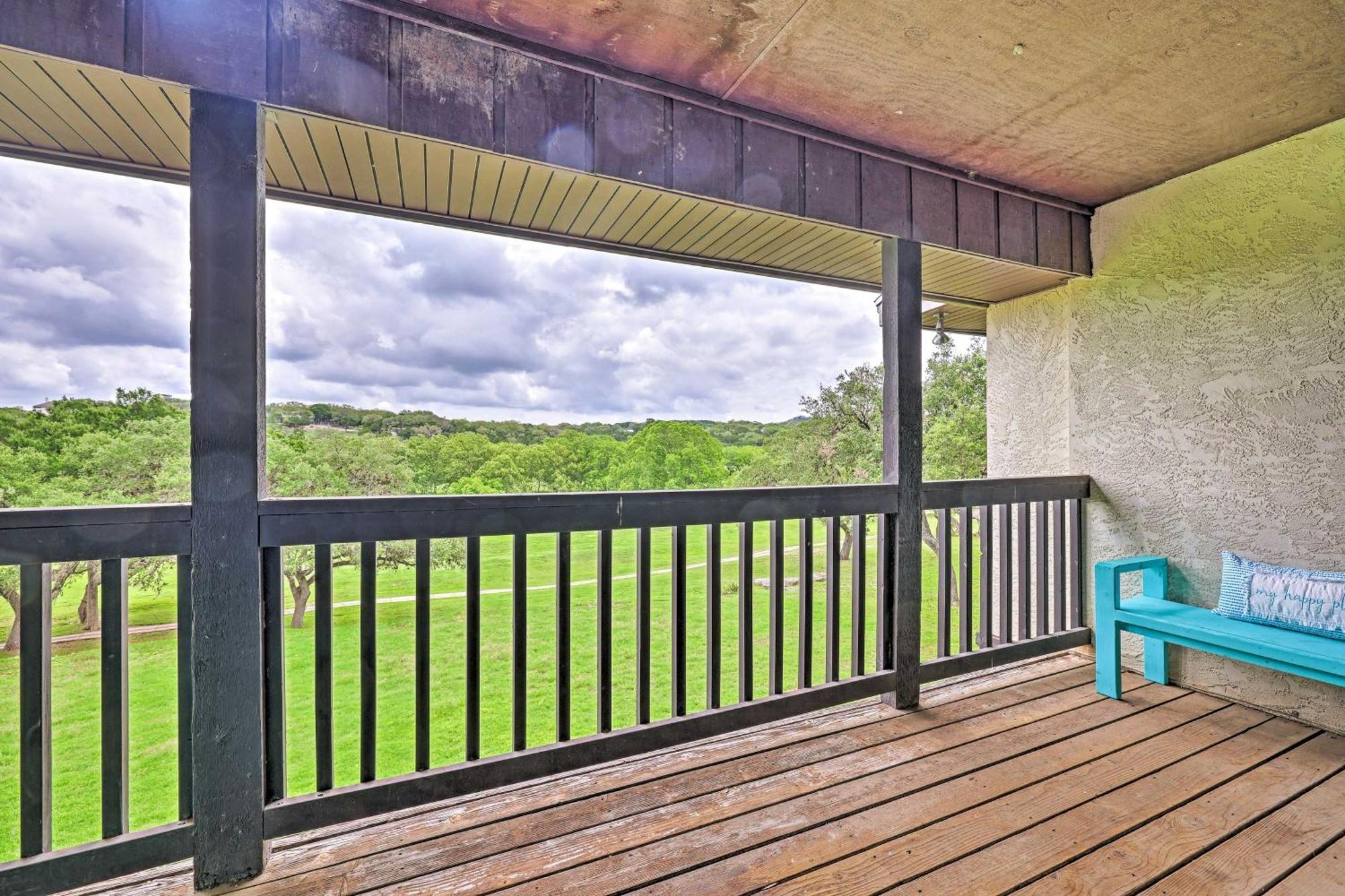 Modern Lakeside Golf Course Retreat With Deck! Canyon Lake Εξωτερικό φωτογραφία